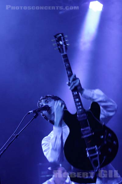 MILES KANE - 2011-11-05 - PARIS - La Cigale - 